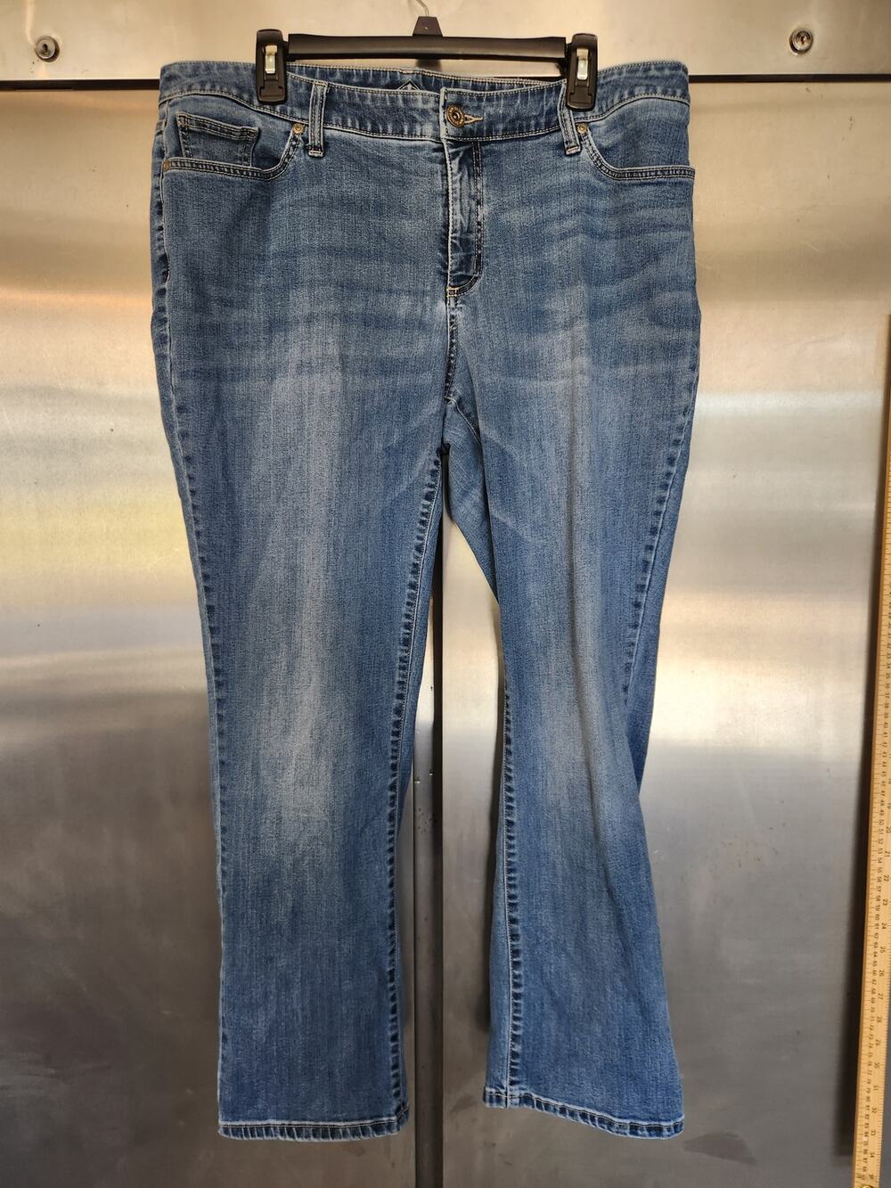 St Johns Bay Womens Plus Straight Leg Jeans 18W Medium Wash Blue Stretch Denim